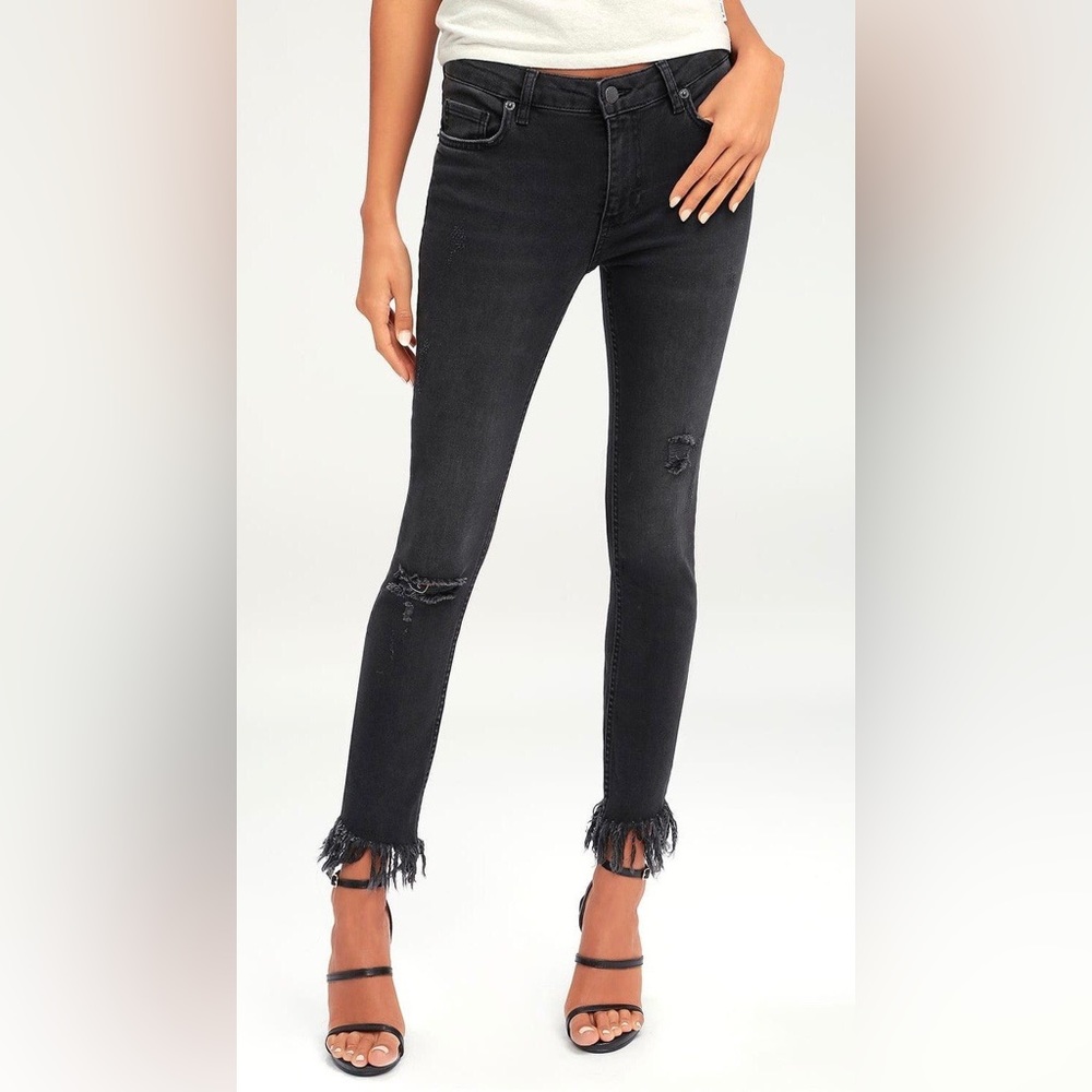 Free People distressed skinny jeans w/raw hem ankle